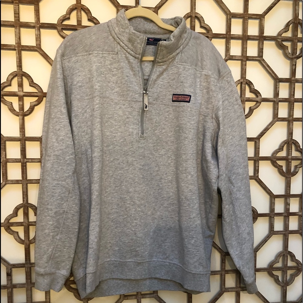 Mens XL light grey Vineyard vine sweatshirt